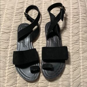 Free People Women’s Torrence Flat Black Soft Suede Sandal SZ 39 Boho
